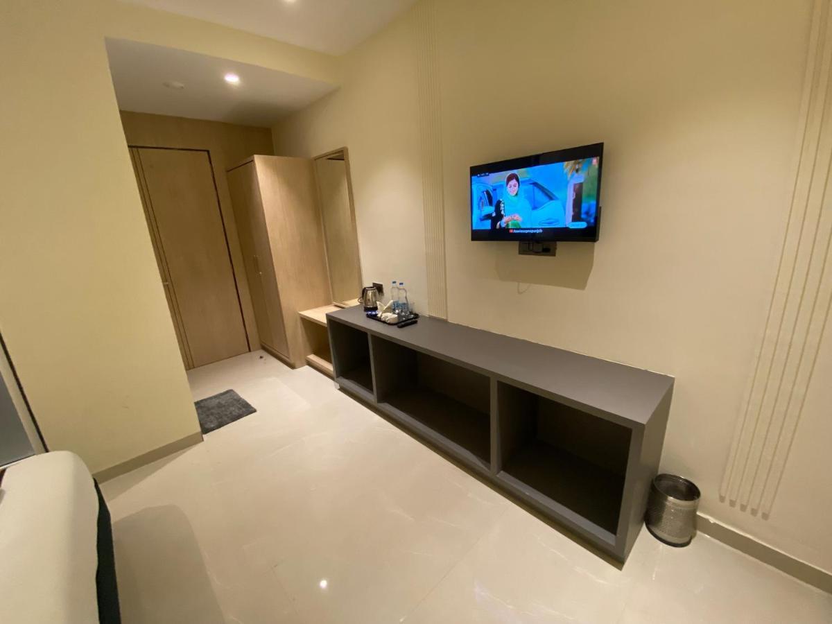 Hotel 51 Amritsar Esterno foto