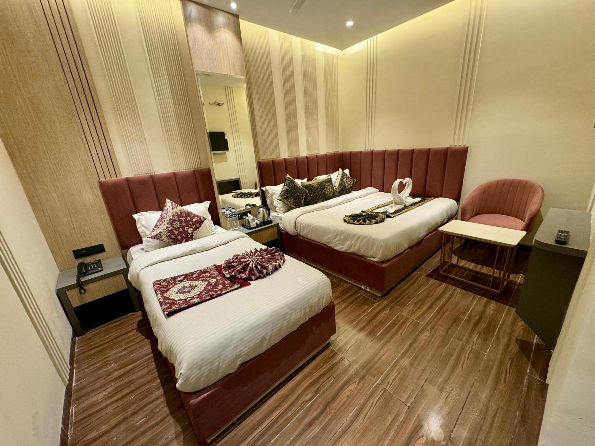 Hotel 51 Amritsar Esterno foto