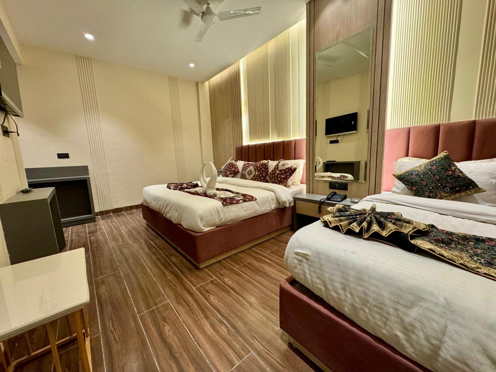 Hotel 51 Amritsar Esterno foto